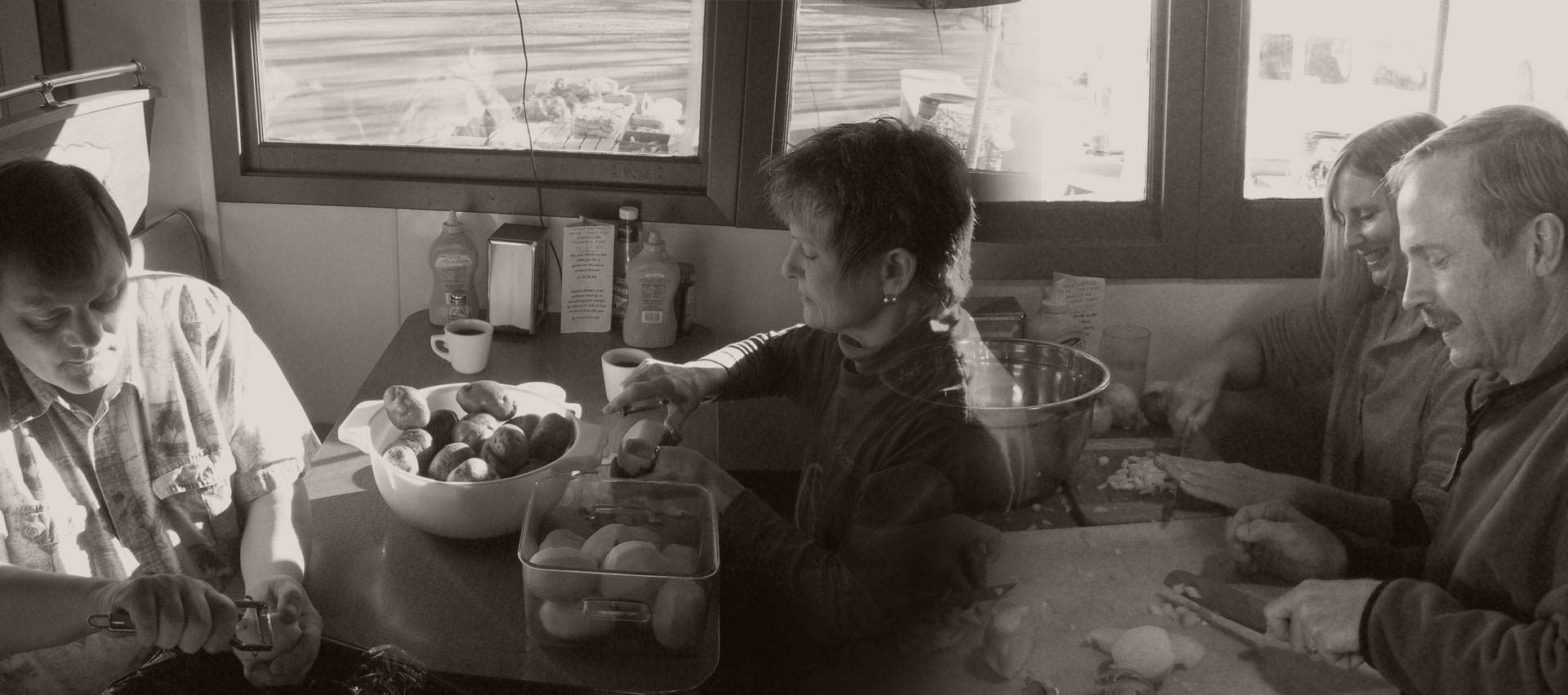 Volunteers preparing food.